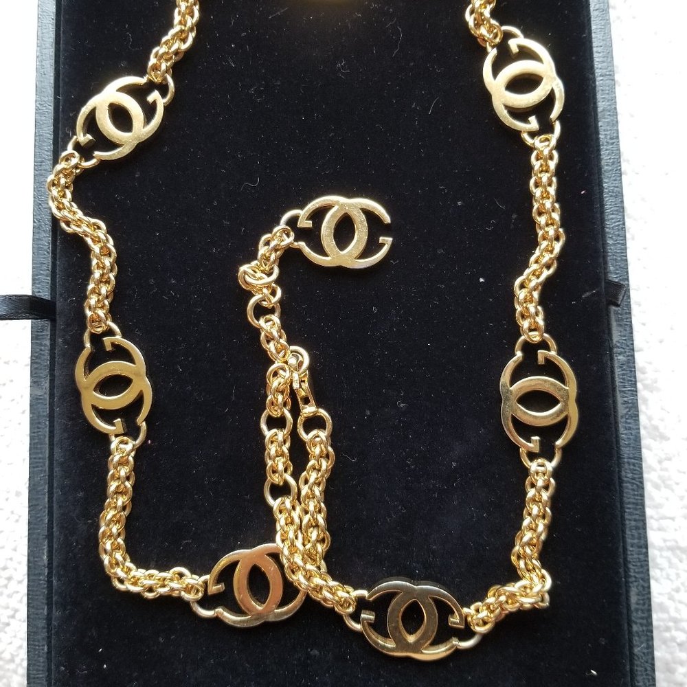 RARE VINTAGE GUCCI GOLD CHAIN BELT, marked 95cm (37.4 in.) & GUCCI ITALY